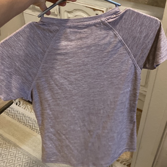 Lavender crew neck top tee small - Picture 3 of 3